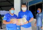 Boi Caprichoso faz a entrega de cestas básicas para músicos, vigias e coreógrafos 