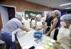 Moradoras do Residencial Mestre Chico II participam de oficina de panetone