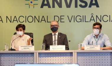 Anvisa mantém suspensão de testes da CoronaVac no país