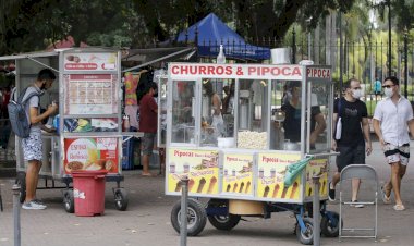 Confiança do empresário do comércio brasileiro cai 2,3 pontos, diz FGV