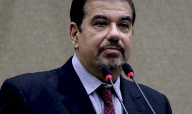 Isaac Tayah entra com ação de impugnação contra três vereadores eleitos