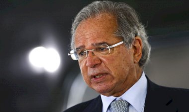 Guedes diz a Brics que vacinas e recuperação econômica são prioridades