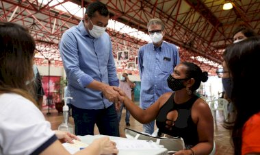 Wilson Lima libera terceiro pagamento de 2021 a beneficiários do Prosamim do Igarapé do Quarenta e Mestre Chico
