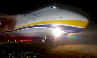 Avião cargueiro sai da pista em pouso em Guarulhos