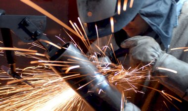 Produtividade na indústria cai 2,5% no primeiro trimestre, diz CNI