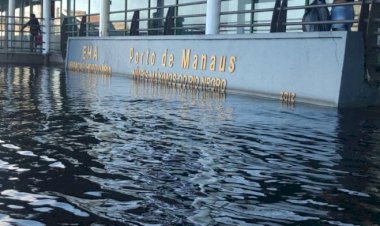 Cheia do rio Negro bate recorde e atinge 29,98 metros