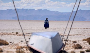 Lago seca na Bolívia e cientistas temem que nunca mais volte a encher