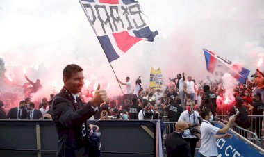 Messi diz que sonha em dar 1º troféu da Liga dos Campeões ao PSG