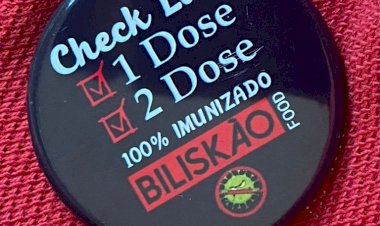 Espaço gastronômico do P.10 incentiva os clientes e funcionários com botons de identificação da vacinação