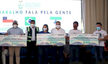 Wilson Lima repassa R$ 398 mil a associações rurais e da área social de Tefé