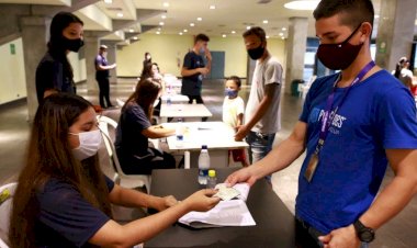 Vacina Premiada: Governo inicia entrega de ingressos para Torneio de Futebol Feminino aos sorteados na campanha