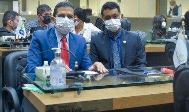 Deputado João Luiz participa da posse do Parlamento Jovem na Aleam