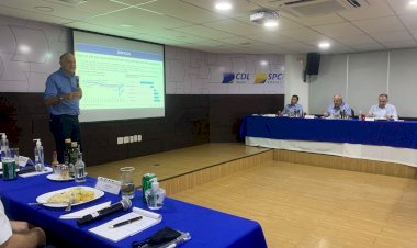 Deputado João Luiz participa de reunião e palestra na Câmara de Dirigentes e Lojistas de Manaus