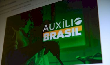 Lei que cria o Auxílio Brasil é publicada no Diário Oficial da União