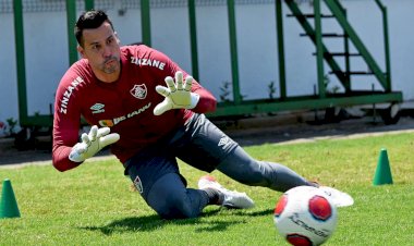 Goleiro Fábio chega ao Flu mirando a Libertadores: 