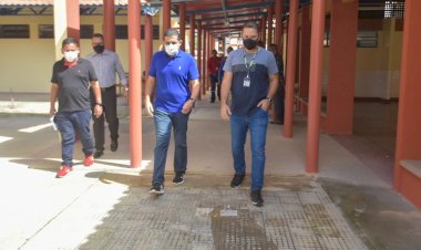 Deputado João Luiz visita escolas estaduais no bairro Alvorada