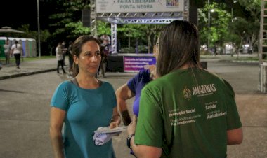 População recebe orientação do projeto RespirAR em mega-ação sobre cuidados com medicamentos e os riscos da automedicação