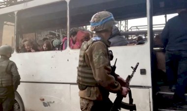 Combates mantêm civis presos em siderúrgica na Ucrânia