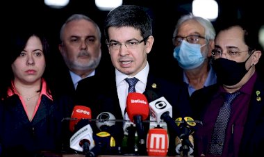 Senadores protocolam pedido de CPI para apurar corrupção no Ministério da Educação