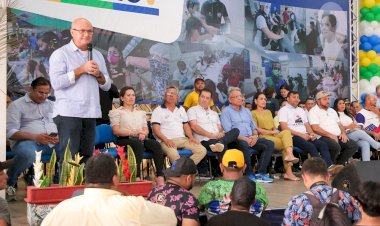 Menezes acompanha Wilson Lima em viagem pelo interior do AM