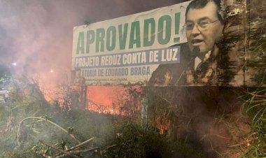 Outdoor de Braga é incendiado em Manaus