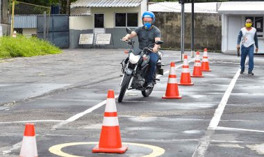 Detran Amazonas realiza exames de legislação e direção em 22 municípios do interior