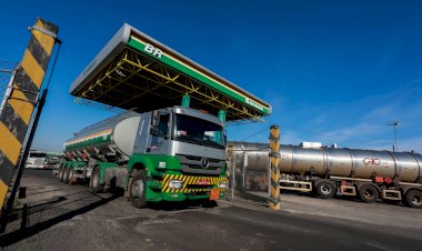 Petrobras anuncia redução de R$ 0,18 na gasolina para distribuidoras