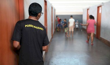Famílias do abrigo de imigrantes, no Coroado, recebem mutirão de cidadania