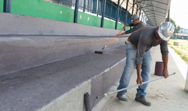Construção de cobertura para arquibancada avança e chega a 80% no Campo do Teixeirão