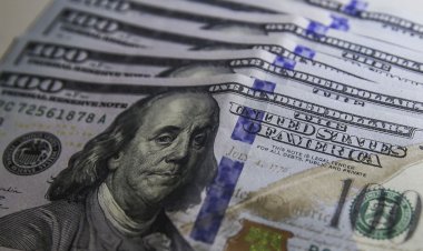 Dólar sobe para R$ 5,24 com medo de recessão no exterior