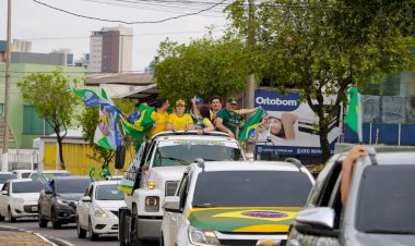 Virada Feminina do Amazonas apoia em carreata a reeleição do Bolsonaro
