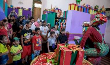 Luzes, música e emoção: “O Mundo Encantado do Natal” recebeu 20 mil pessoas na noite de estreia, no Largo de São Sebastião