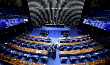 Senado aprova PEC da Transição