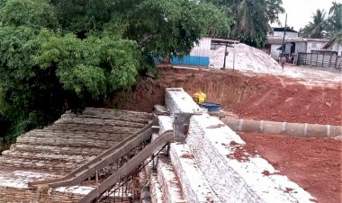 Obra de recuperação de processo erosivo na orla do município de Japurá está na reta final