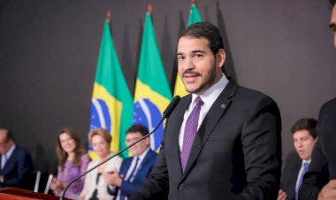 Jorge Messias anuncia a criação da Procuradoria de Defesa da Democracia na AGU