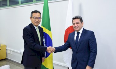 Vice-governador Tadeu de Souza recebe cônsul-geral do Japão para discutir projetos de desenvolvimento para o AM