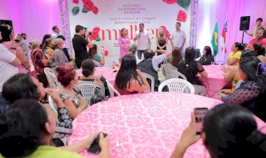 No Dia da Mulher, Wilson Lima encontra com beneficiárias do Auxílio Estadual e destaca que 90% do programa é destinado as chefes de família