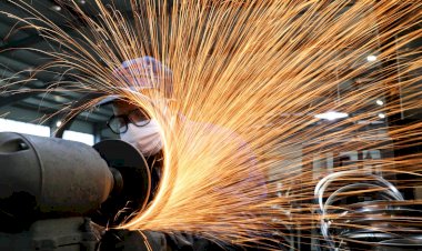 Indústria brasileira recua 0,3% em janeiro