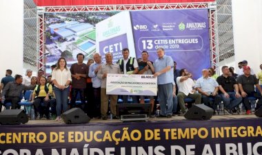 Em Fonte Boa, Wilson Lima entrega equipamentos a associações rurais beneficiadas com fomento do FPS