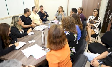 Prefeito edita decreto que torna público protocolo de encaminhamento de casos de violência a alunos da Semed