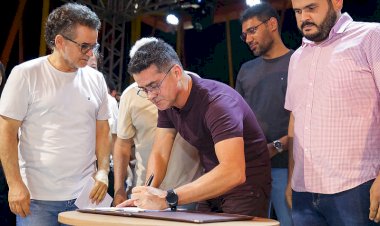 Prefeito David Almeida destaca valorização dos artistas locais com a sanção do Plano Municipal de Cultura