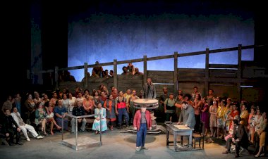 Público lota Teatro Amazonas no encerramento do 25º Festival de Ópera