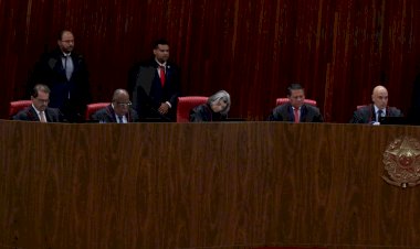 TSE entra hoje na quarta sessão para julgamento de Bolsonaro