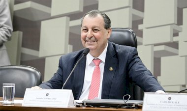 Deputado João Luiz propõe Título de Cidadão do Amazonas ao senador Omar Aziz