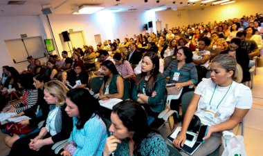 Especialistas em saúde do Brasil e Portugal debatem segurança do paciente em Manaus