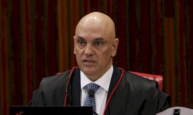 Moraes não reconhece vínculo trabalhista de motorista de aplicativo
