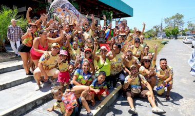 Grupos campeões das danças folclóricas comemoram o título da Categoria Ouro do 65º Festival Folclórico do Amazonas