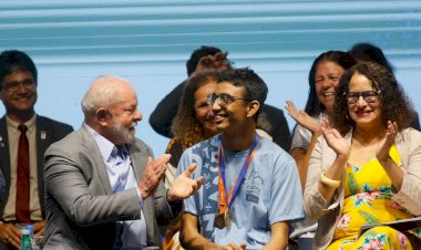 Lula defende mais investimentos públicos em educação