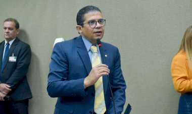 Deputado João Luiz reúne-se com secretária de Educação para tratar do calendário escolar no período de estiagem
