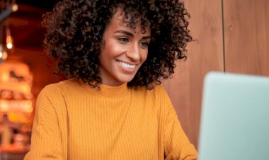 Brasileiros que possuem ensino superior recebem 2,5 vezes mais que aqueles que têm apenas o ensino médio